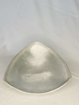 BANDEJA TRIANGULO -  LOCAÇÃO